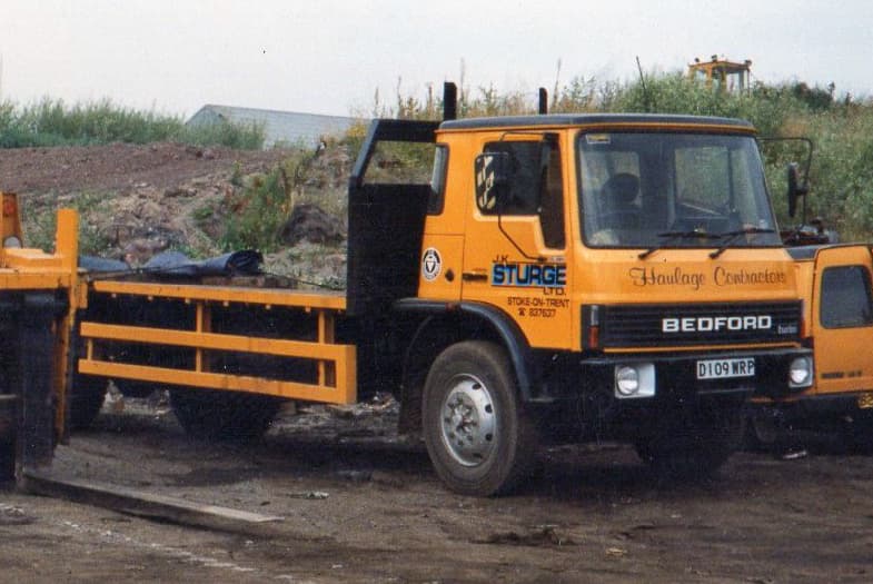 1986 Bedford TL flatbed truck