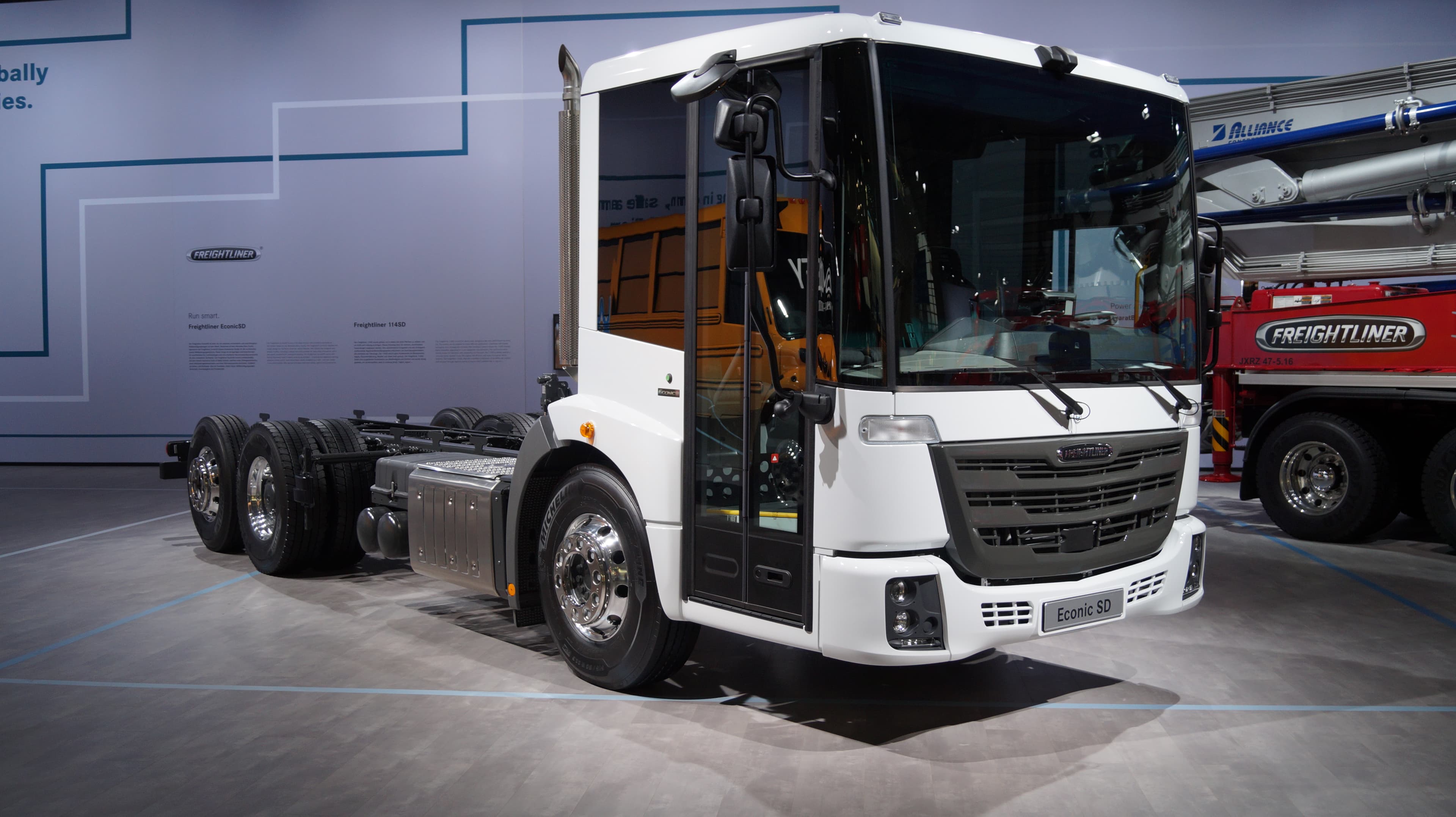 Freightliner EconicSD
