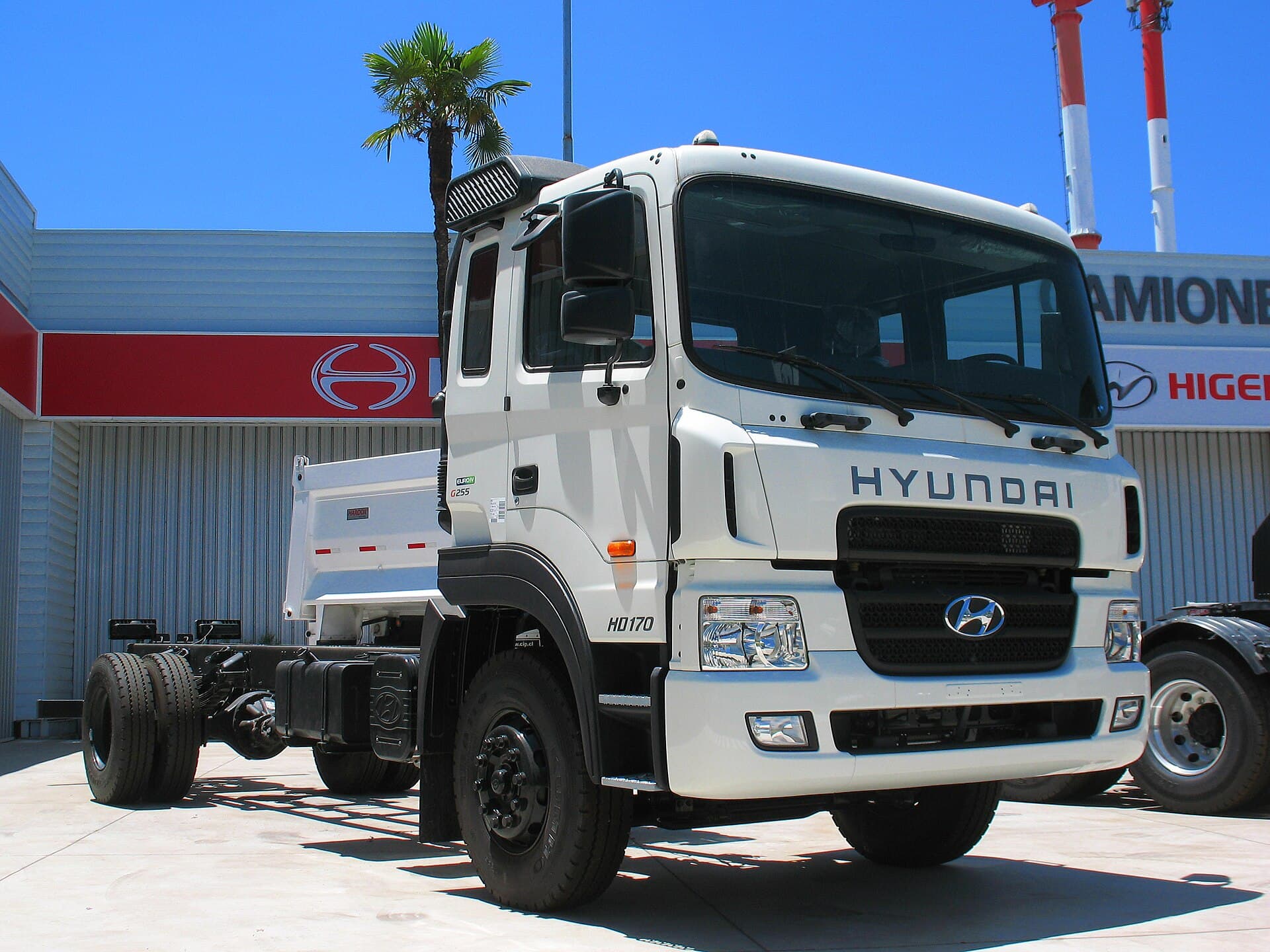 Hyundai HD170 chassis cab
