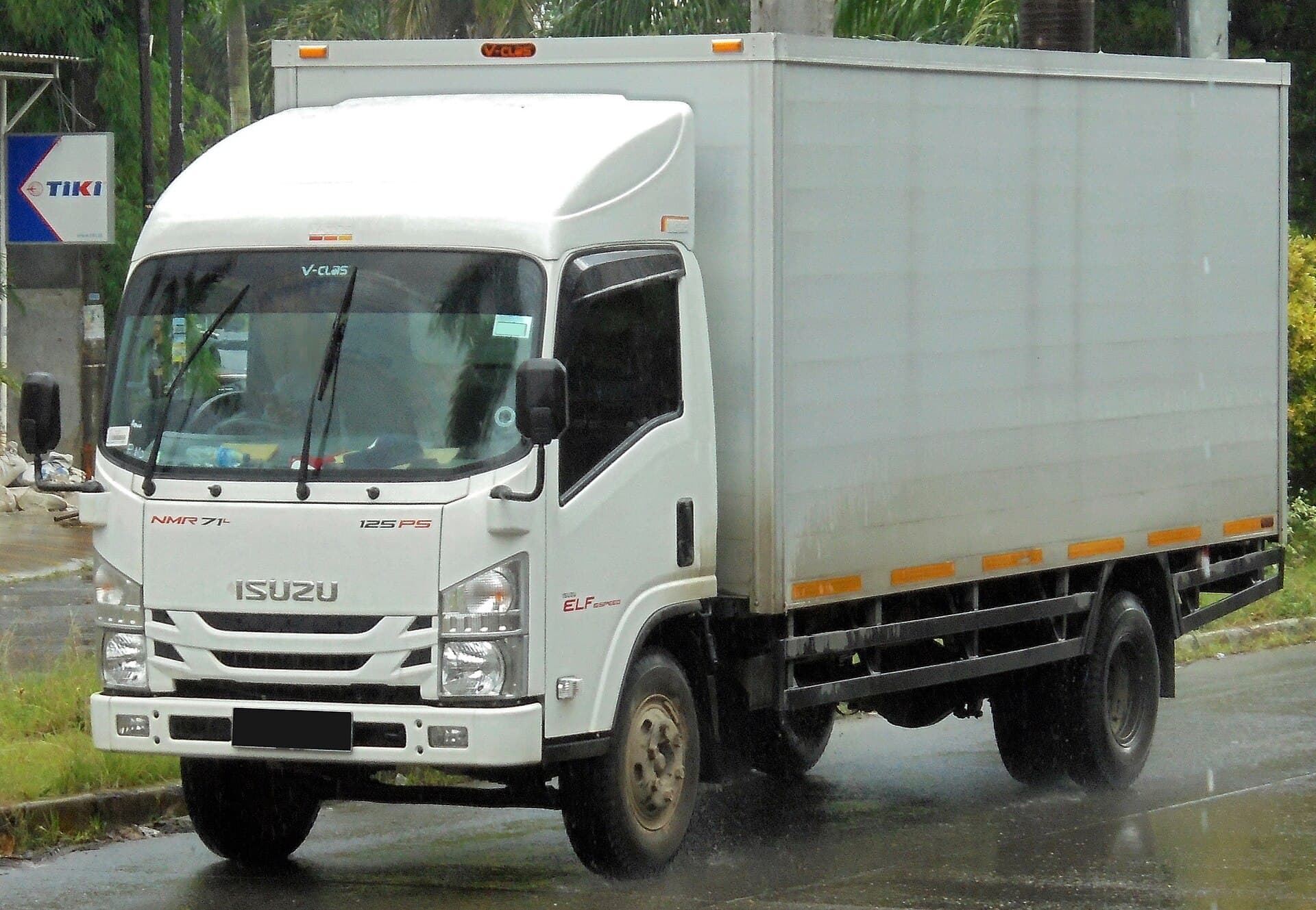 2020 Isuzu Elf NMR 71T