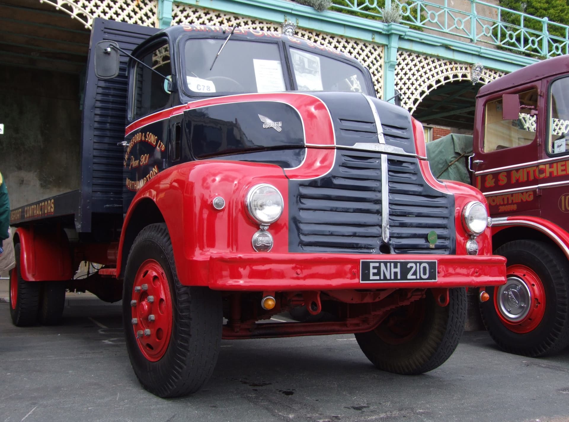 1954 Leyland Comet 90 flatbed lorry