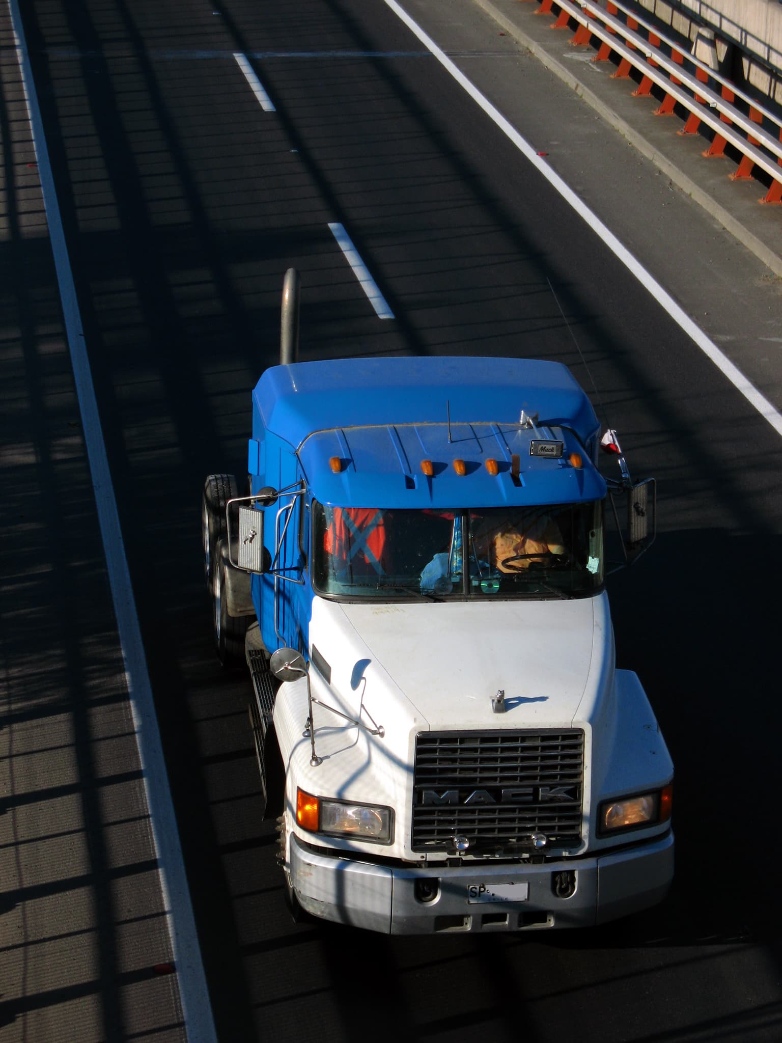 1998 Mack CH 613