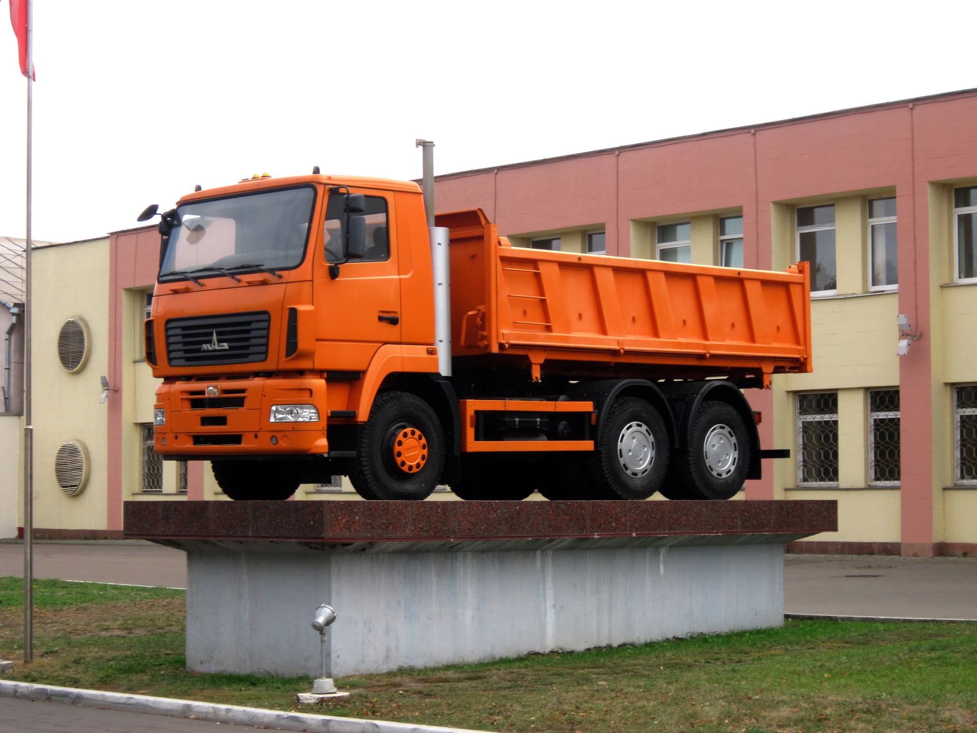 MAZ factory (Minsk, Belarus) p8 - MAZ-hz