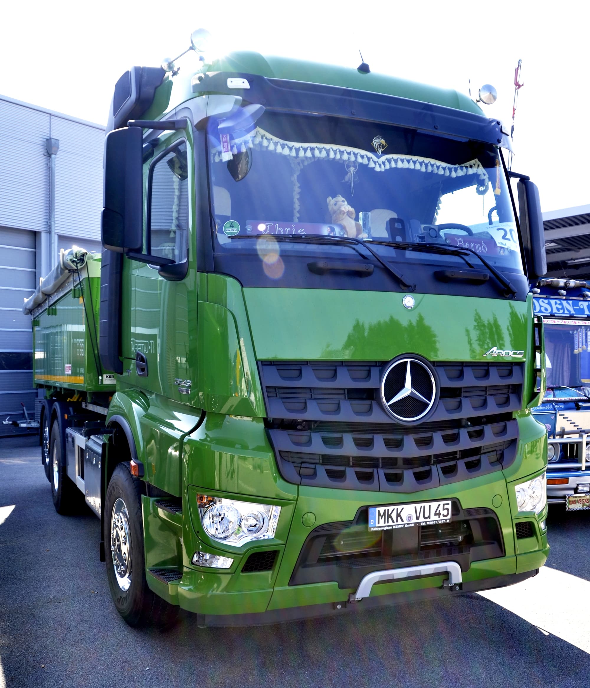 Mercedes-Benz Arocs 2543