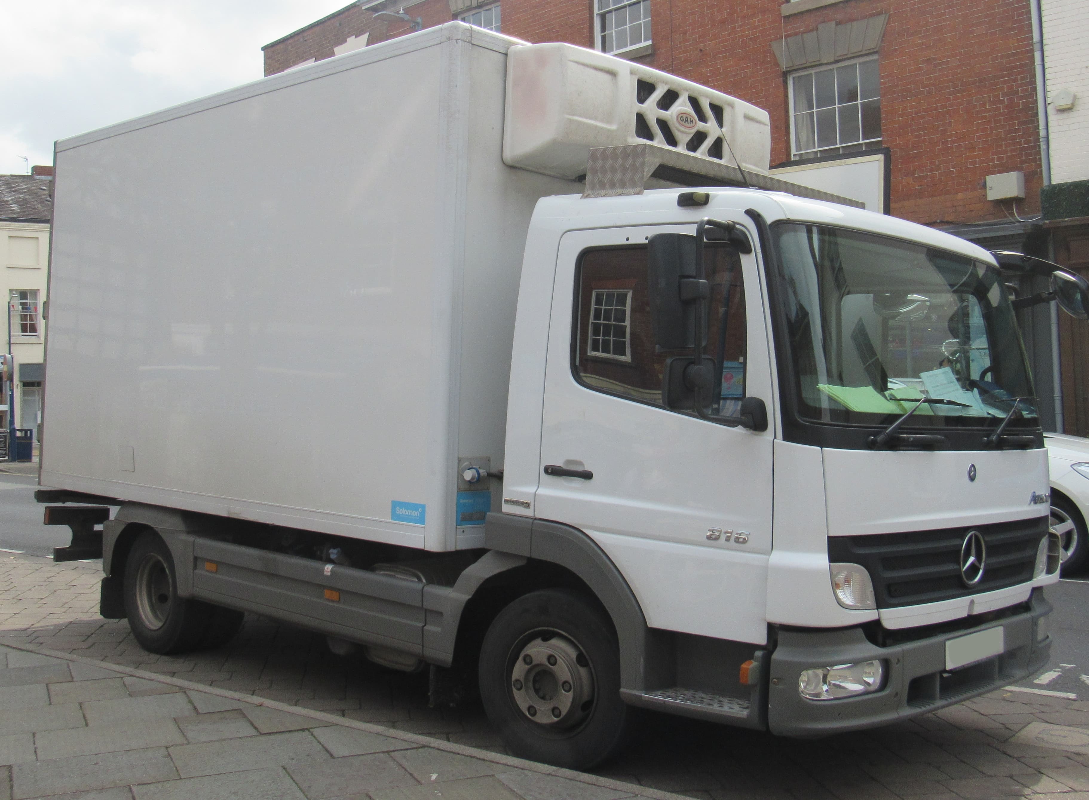 Mercedes-Benz Atego 816