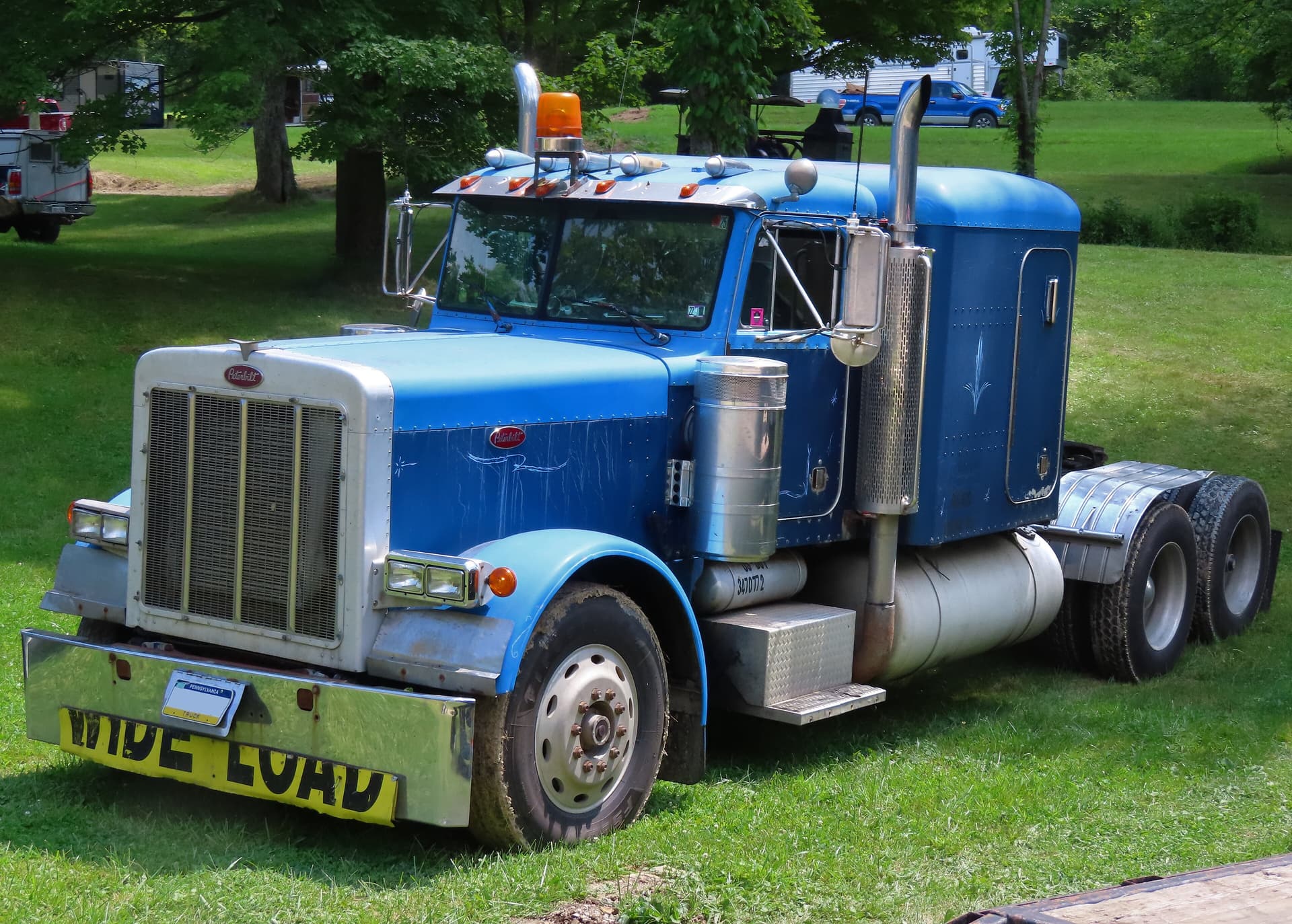 1993 Peterbilt 379 sleeper cab, 08-07-2022