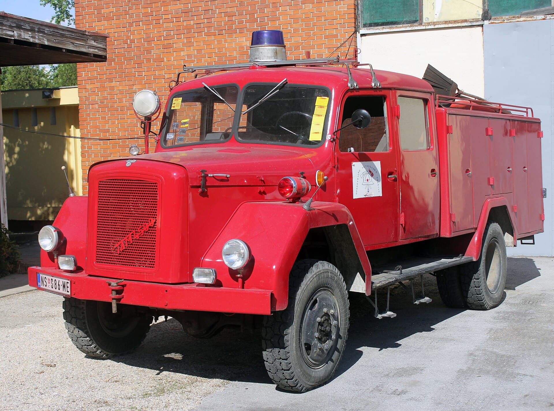 TAM 4500 fire engine of the Budisava volunteer fire department