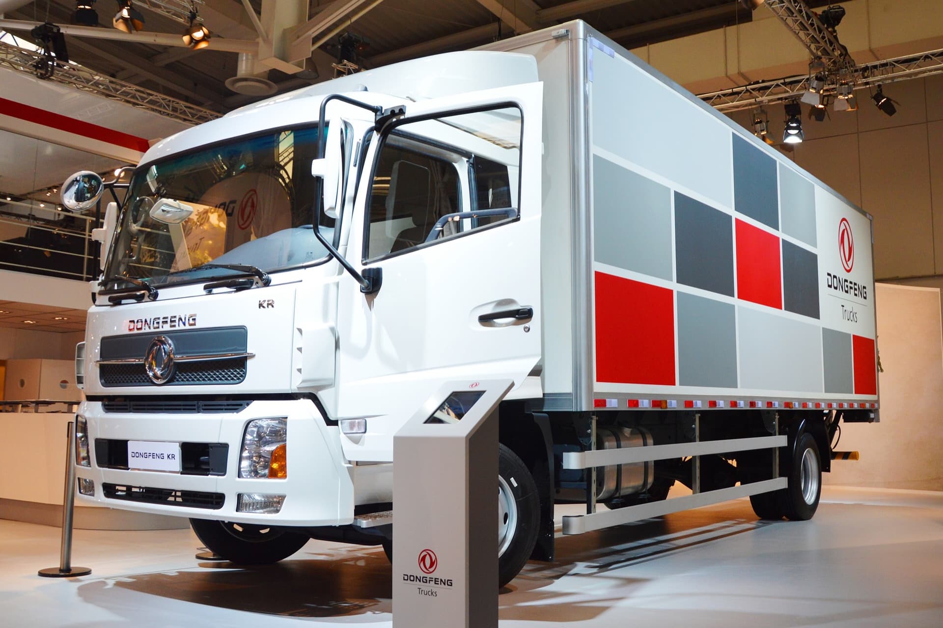 2014 Dongfeng KR at IAA
