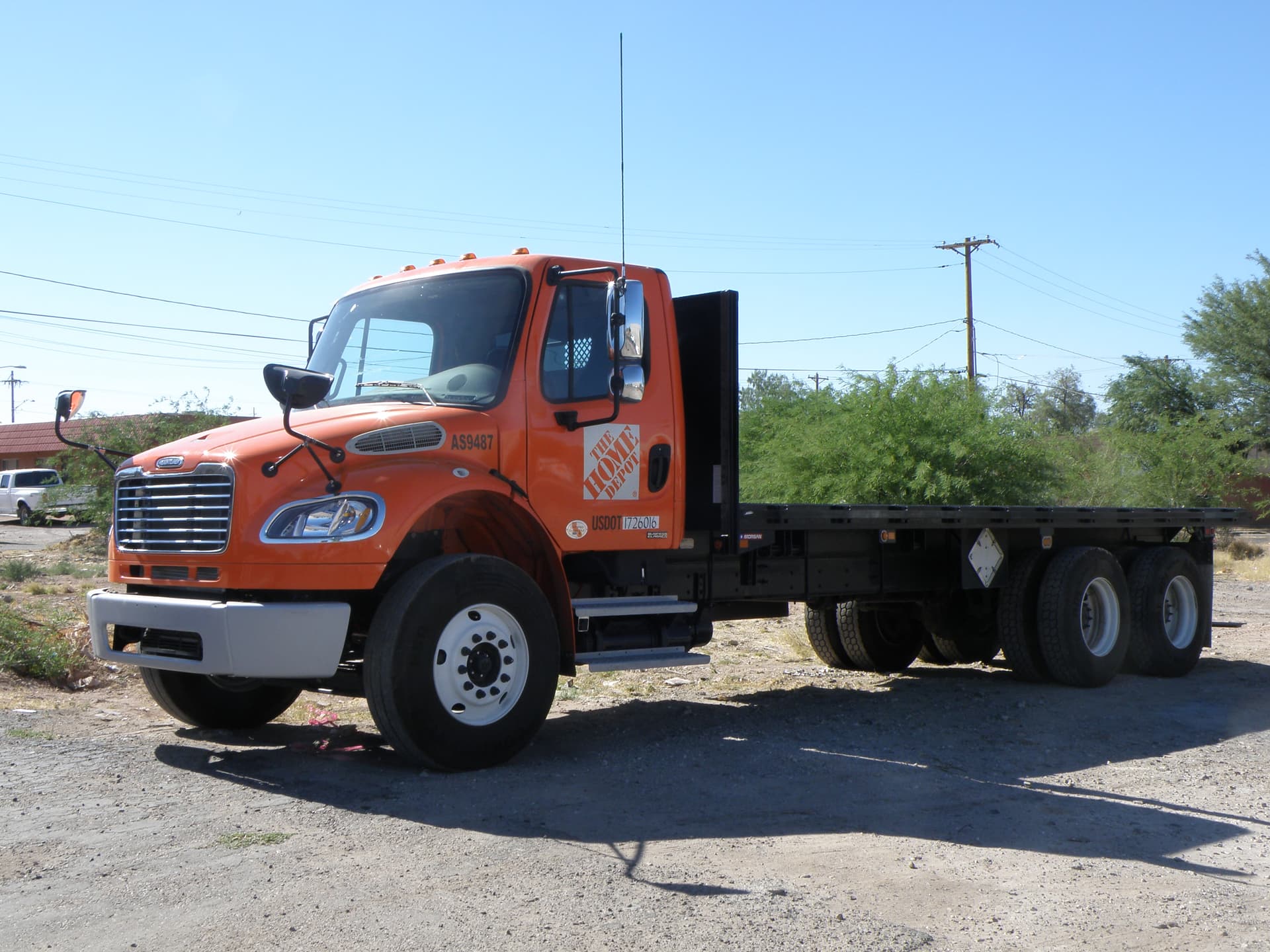 Freightliner Business Class M2 106