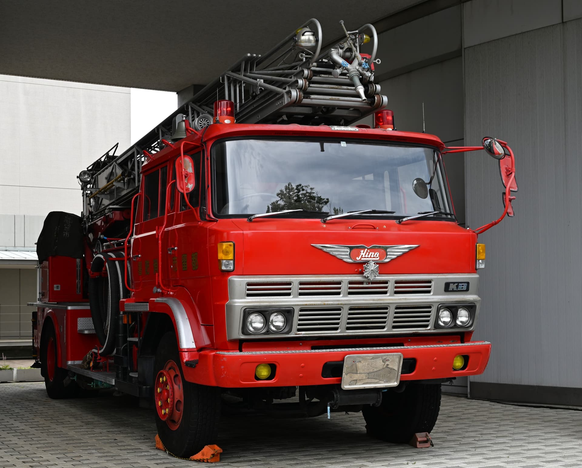 Hino KB fire engine