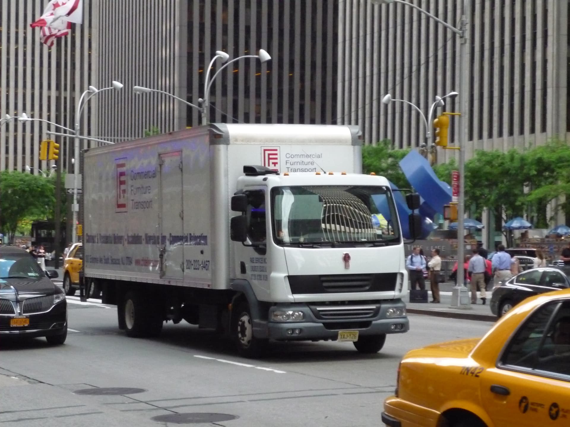 Kenworth K270