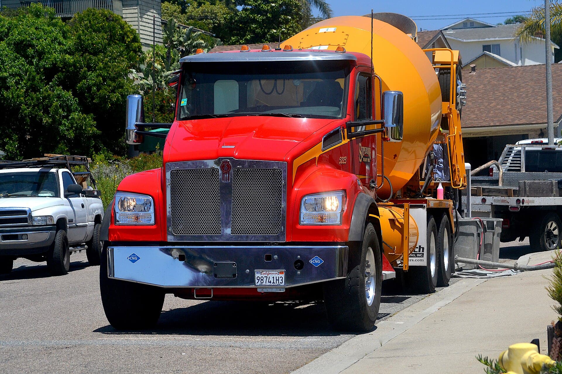 Kenworth T880S cement mixer truck